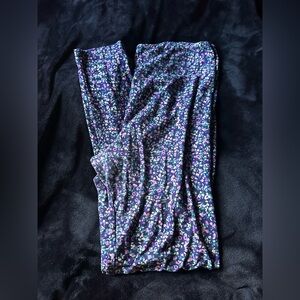 lularoe floral soft leggings. T&C.